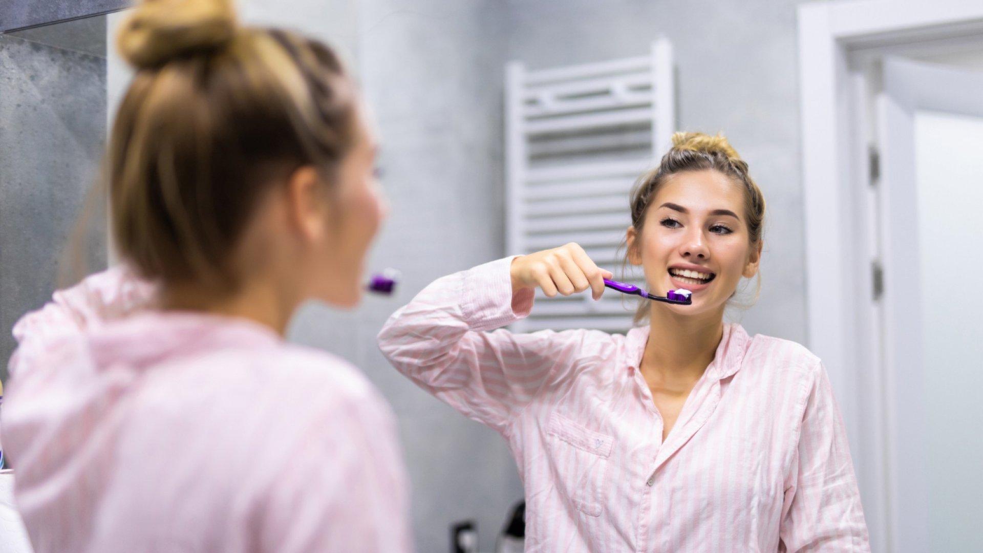 Symptome von Zahnfleischentzündung (Gingivitis) Symptome von Zahnfleischentzündung (Gingivitis) | KG Dental