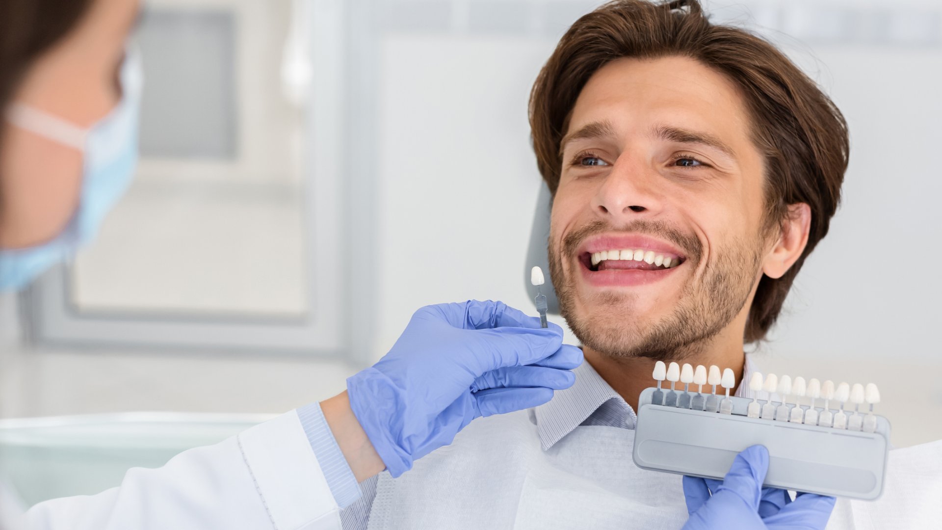 Professionelle Zahnaufhellung von erfahrenen Experten 